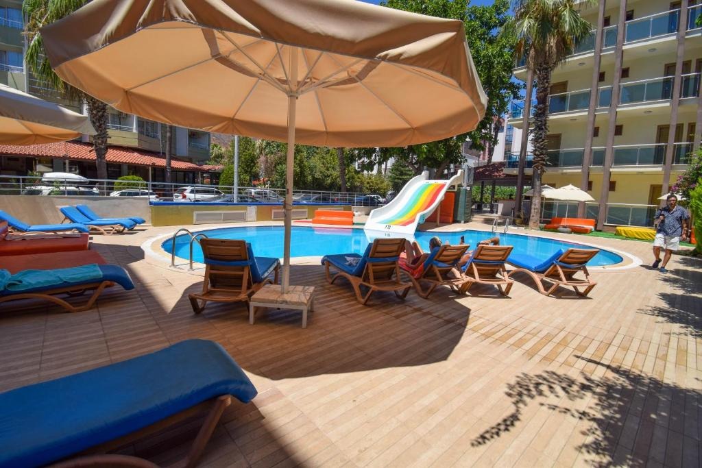 هتل آستوریا بیچ مارماریس